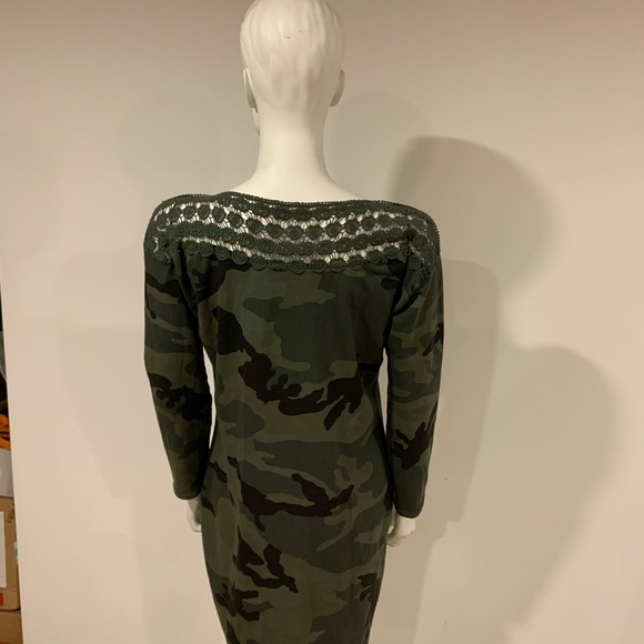 ComfyCamo pattern dress. Crochet neckline. - Picture 3 of 4